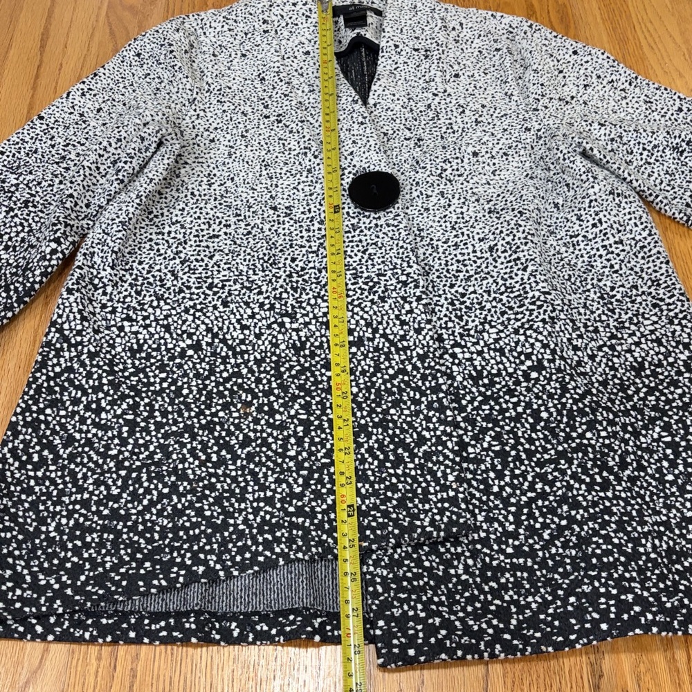 Ali Miles Monochrome Speckled asymmetrical 3/4 length cuff sleeve Blazer - Picture 4 of 9